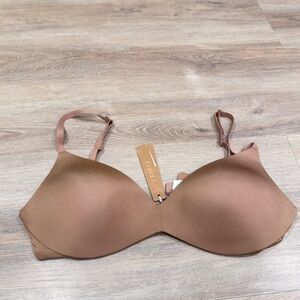 SKIMS WIRELESS FORM T-shirt BRA color Sienna/beige size 34C NWT